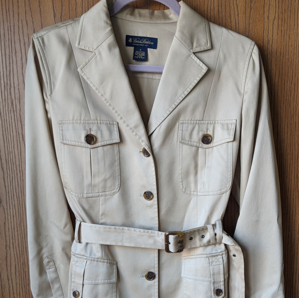 Gorgeous Brooks Brothers Ladies Safari Jacket